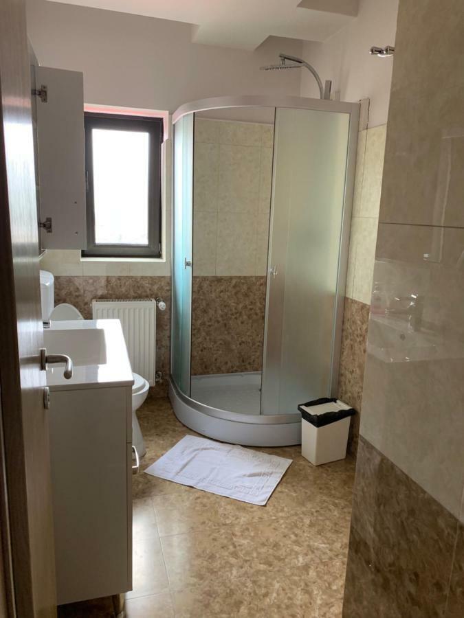 Hôtel Vila Curcubeu à Buşteni Extérieur photo