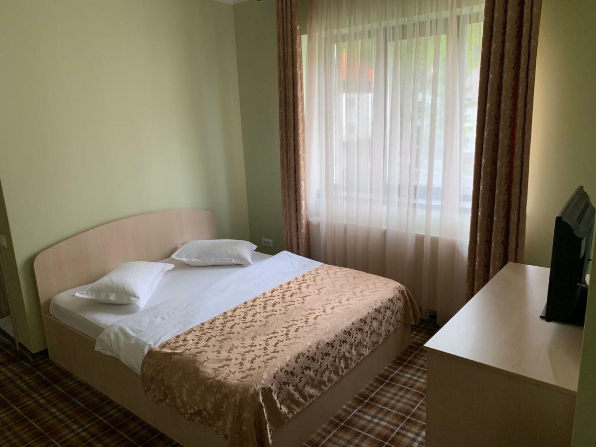 Hôtel Vila Curcubeu à Buşteni Extérieur photo