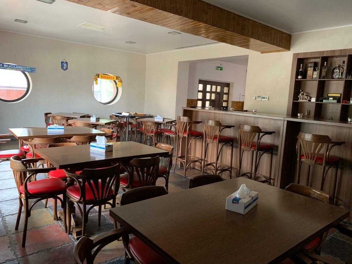 Hôtel Vila Curcubeu à Buşteni Extérieur photo